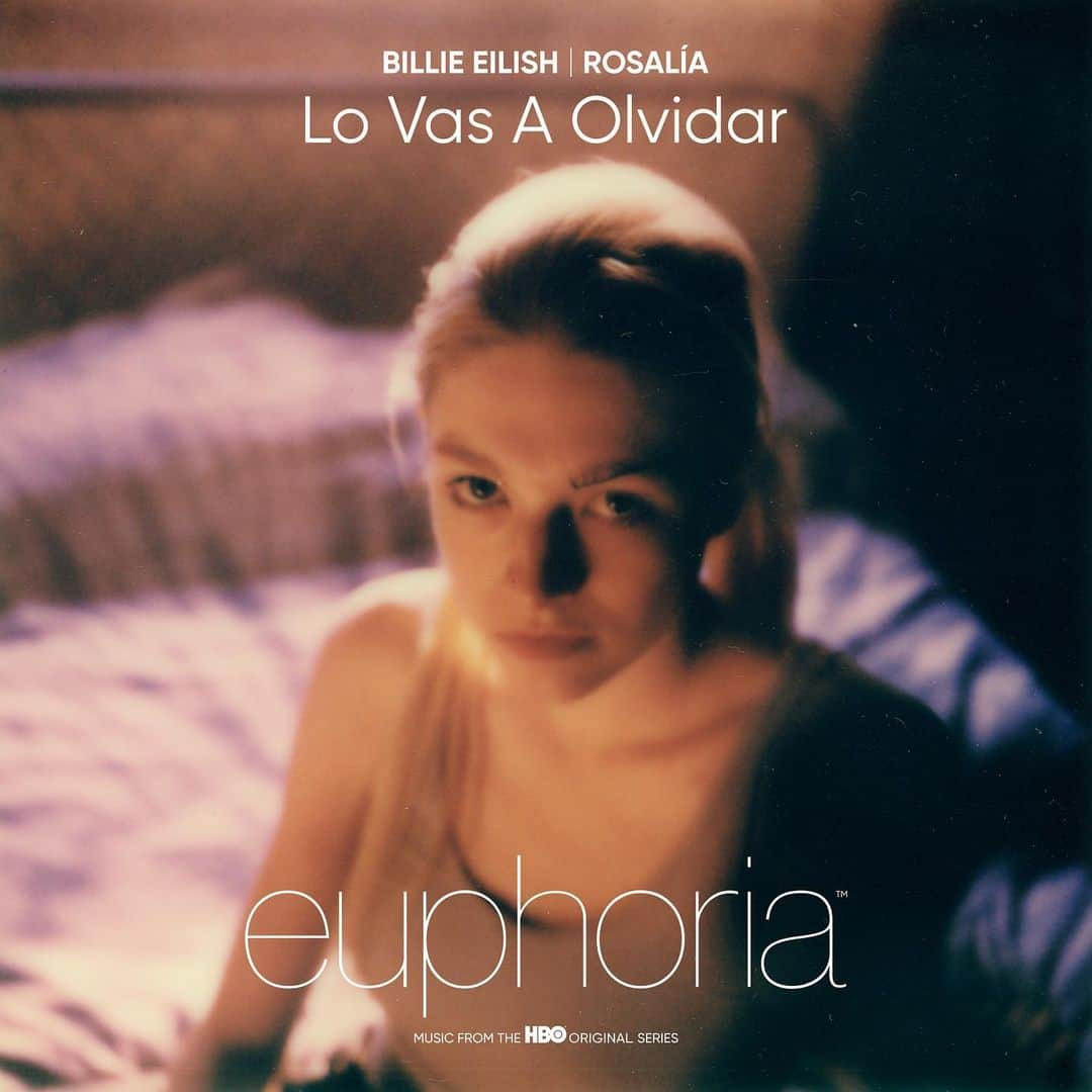 ビリー・アイリッシュさんのインスタグラム写真 - (ビリー・アイリッシュInstagram)「you guys have been waiting for this 😁 “Lo Vas A Olvidar” with @rosalia.vt for @euphoria 🤍 song and music video out thursday at 9am pt!!!」1月20日 4時08分 - billieeilish