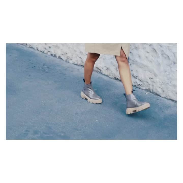 のインスタグラム：「Just as I am.  Winter Sale - 50% OFF everything 👉🏼 greymer.it  #MyGrey #shoes #bootieseason  #wintersale #shoppingonline  #shopnow」