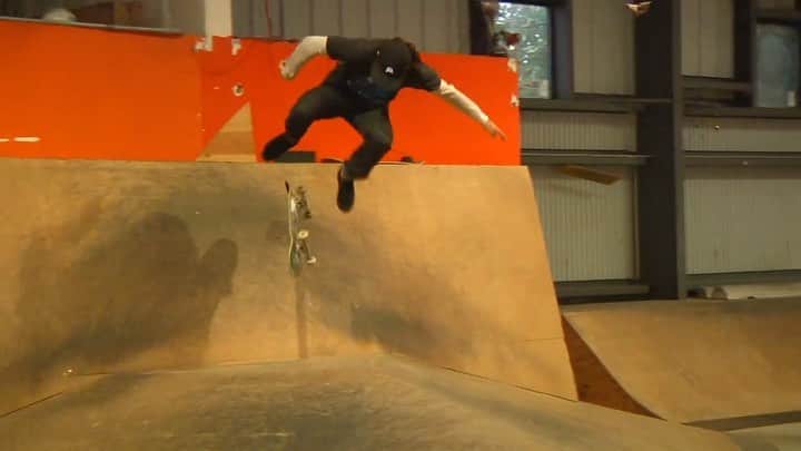 ラカイリミテッドフットウェアのインスタグラム：「Single Rock Revs Film/Edit @pabstbluerobin  #Lakai #TheShoesWeSkate」