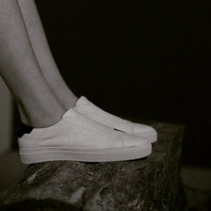 のインスタグラム：「#jeanpaulknott #whitesneakers」
