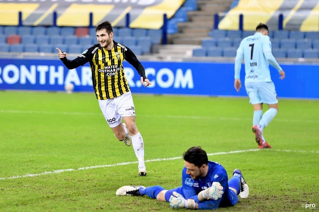 フィテッセさんのインスタグラム写真 - (フィテッセInstagram)「YES! 💪🏼  Door naar de volgende ronde! 🏆  #Vitesse #vitado」1月20日 5時40分 - mijnvitesse