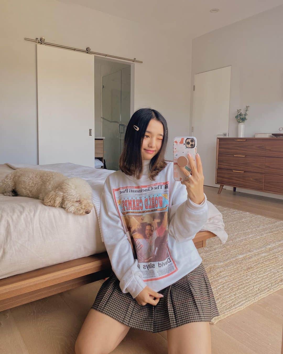 Jenn Imさんのインスタグラム写真 - (Jenn ImInstagram)「Today marks the 5th day I've repeated this outfit. I took it as a sign to finally document it.」1月20日 6時12分 - imjennim