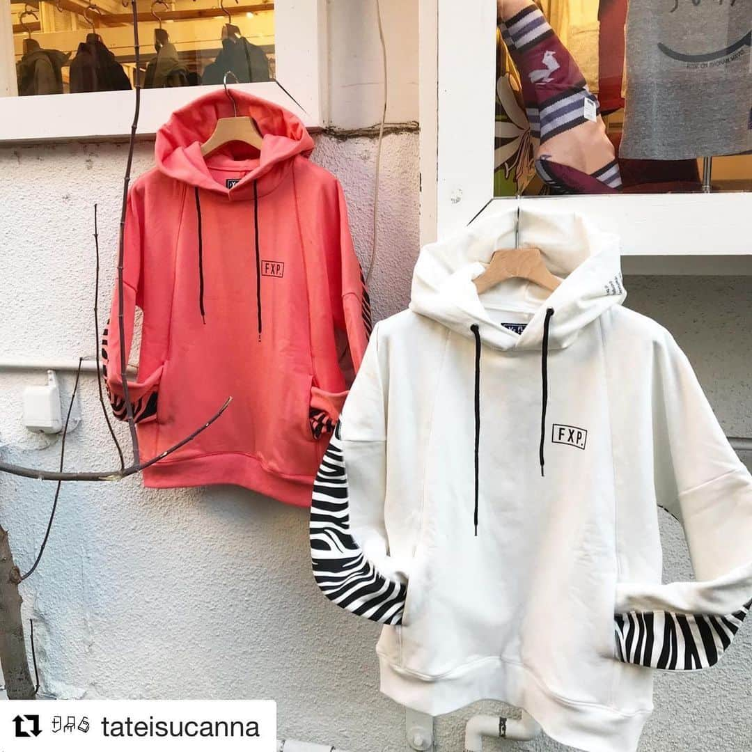 hiroecdさんのインスタグラム写真 - (hiroecdInstagram)「#Repost @tateisucanna with @get_repost ・・・ タテイスカンナ  案外着れちゃう ゼブラなパーカー  そろそろ選びたいのは 白とかピンクとかフレッシュな色  そして 微妙にユルいくらいのシルエット。  #タテイスカンナ#flashpacker#フラッシュパッカー#フーディ#アニマル#ゼブラ#ストレッチ#接触温感#切り替え#white#pink#webstore#通販できます#代々木上原」1月20日 6時26分 - flash_packer_hiroki_ishida