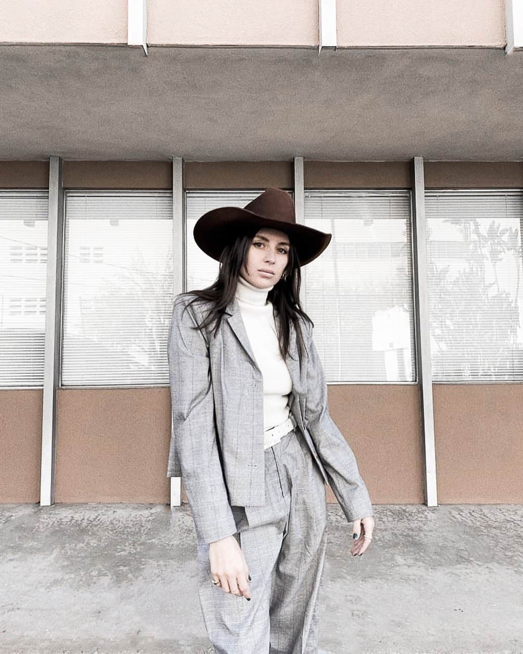JanessaLeoneのインスタグラム：「BACK IN STOCK ____ BROOKS  One of our best selling hats of the season.  #janessaleone」