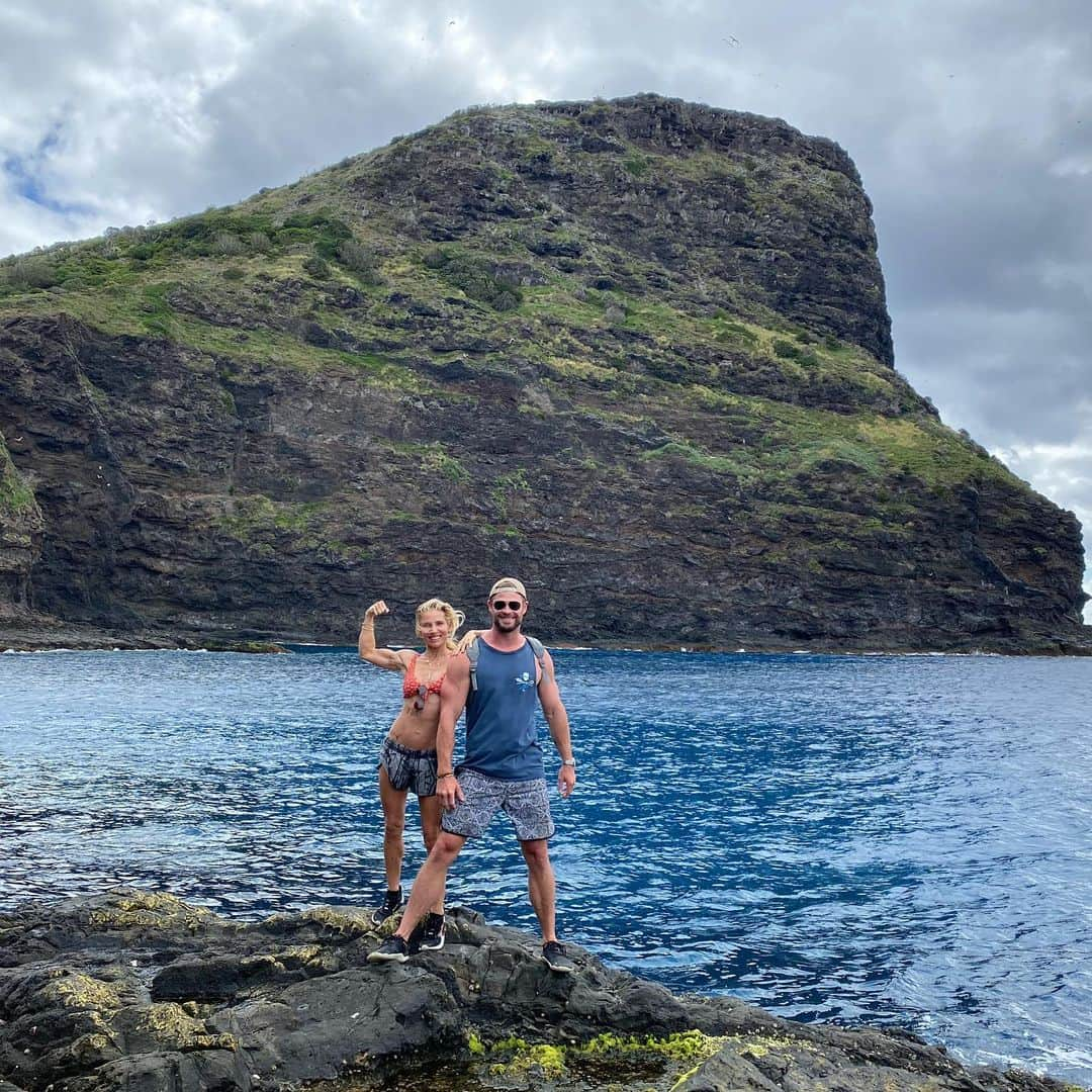 クリス・ヘムズワースさんのインスタグラム写真 - (クリス・ヘムズワースInstagram)「Great to get away for a few days to @visitlordhoweisland before starting on #thorloveandthunder this week!」1月20日 7時22分 - chrishemsworth