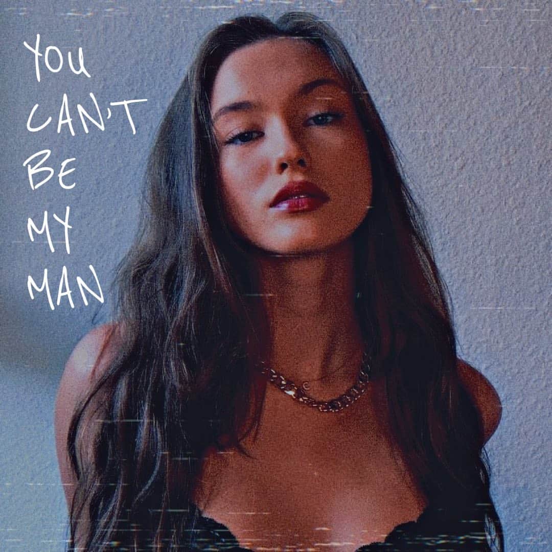 Shinedownさんのインスタグラム写真 - (ShinedownInstagram)「Turn it ⬆️ Tuesday with @chloeroserobertson’s new single #YouCantBeMyMan out now.  It’s 🔥  Link in story to take a listen!」1月20日 7時47分 - shinedown