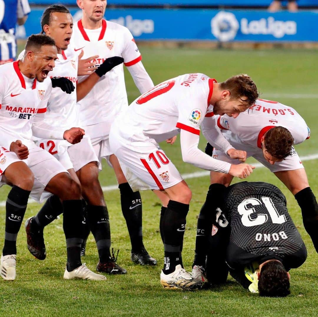 セビージャFCさんのインスタグラム写真 - (セビージャFCInstagram)「B⛔️N⛔️ 🥳🤩  #AlavesSevillaFC #nuncaterindas #laliga #bono #penalty」1月20日 7時44分 - sevillafc