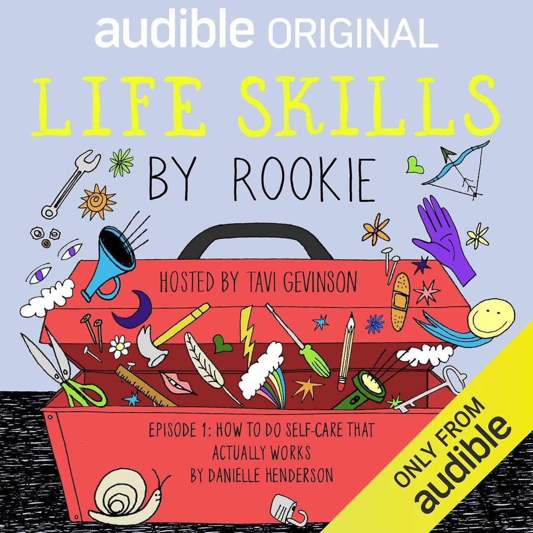 タヴィ・ゲヴィンソンのインスタグラム：「I am VERY pleased to introduce 🥁 Life Skills by Rookie, an Audible Original Podcast out this week! Yeah you heard me!!!  ⁣⁣ 8️⃣ episodes by @daniellehenderson @kristavadora @jamiaawilson @connielungpin @windchime.hooks @ugochiegonu @upasnabarath @yaydylan @marielodiandreakos 🎤 hosted by me 👩🏼‍💻 perfect artwork by @cynthiamerhej 🎨⁣⁣ interviews w @adriennemareebrown @connectwithoumou +++ 🤯 ⁣⁣⁣ Life Skills will remind you of some of @rookiemag’s finest advice columns, personal essays, and live readings. If you didn’t read Rookie, you’ll still learn a lot, be entertained, and feel like a swaddled baby. But one who is also in touch with reality!!!!⁣⁣⁣ ⁣⁣⁣ Thank you to our writer/performers and @misscolajean @gabracadabranyc for helping to bring Rookie back—nay, into the future!—in a special way. ⁣This was truly so comforting and joyful to work on and I’m so happy other people can appreciate it now. ⁣⁣ ⁣⁣⁣ Find it on @audible starting this Thursday, link in bio or at adbl.co/lifeskills ☺️🌷💜 YEAH!!!!!!」