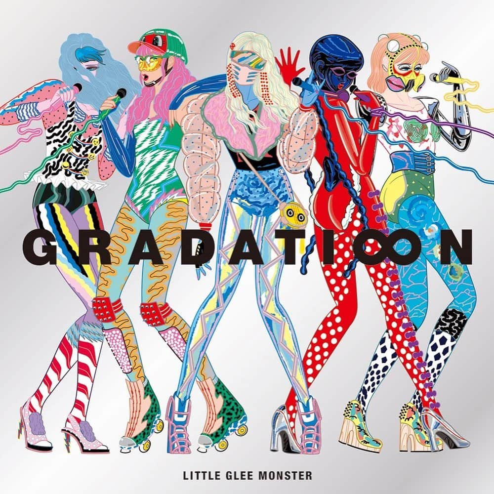 Carlos K.さんのインスタグラム写真 - (Carlos K.Instagram)「■RELEASE INFO■  . . 【Little Glee Monster】2021.1.20 on sale!!!  初のベストアルバム『GRADATI∞N』  ▼​​​Disc1 M3.「人生は一度きり」　作詞/作曲/編曲 M9.「SAY!!!」作詞/作曲/編曲 M11.「オレンジ」作曲/編曲 M14.「Don't Worry Be Happy」作曲/編曲 M16. 「はじまりのうた」作曲/編曲  ▼Disc2 M2. 「STARTING OVER」作曲/編曲 M9. 「Be My Baby」作曲/編曲 M10. 「だから、ひとりじゃない」作詞/作曲/編曲  ▼Disc3 M16. 「足跡」作曲/編曲  担当させていただきました。  デビュー前から一緒に作って来れて嬉しいです。是非みなさん聞いてください！ . . #carlosk #littlegleemonster #giftedvoice #beautifulvoices  #chorus #songwriter #artist #musicproducer #musiccomposer  #music #lyricist #arranger #singer #vocal #gradation #リトグリ  #ベストアルバム」1月20日 8時54分 - carlosk1228