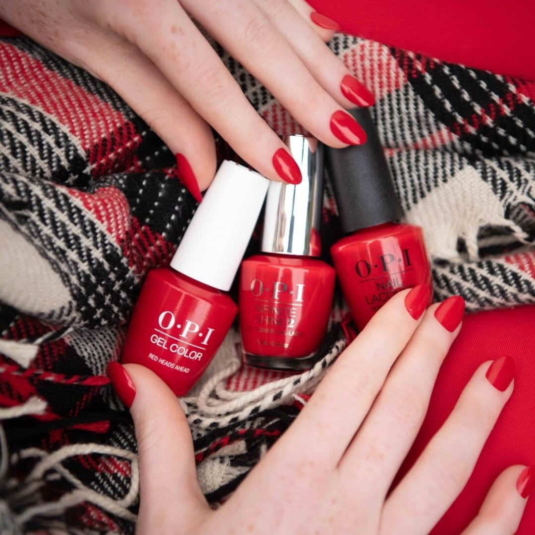 OPIさんのインスタグラム写真 - (OPIInstagram)「On the hunt for the perfect red polish? 🔍Head to our #linkinbio to explore all @opi reds 🍎  #OPIScotland #OPIObsessed #ColorIsTheAnswer #NOTD #NailSwag #NailsOfInstagram #NailsOnFleek #NailPolish #Nails #OPI #rednails #red #repolish」1月20日 9時15分 - opi