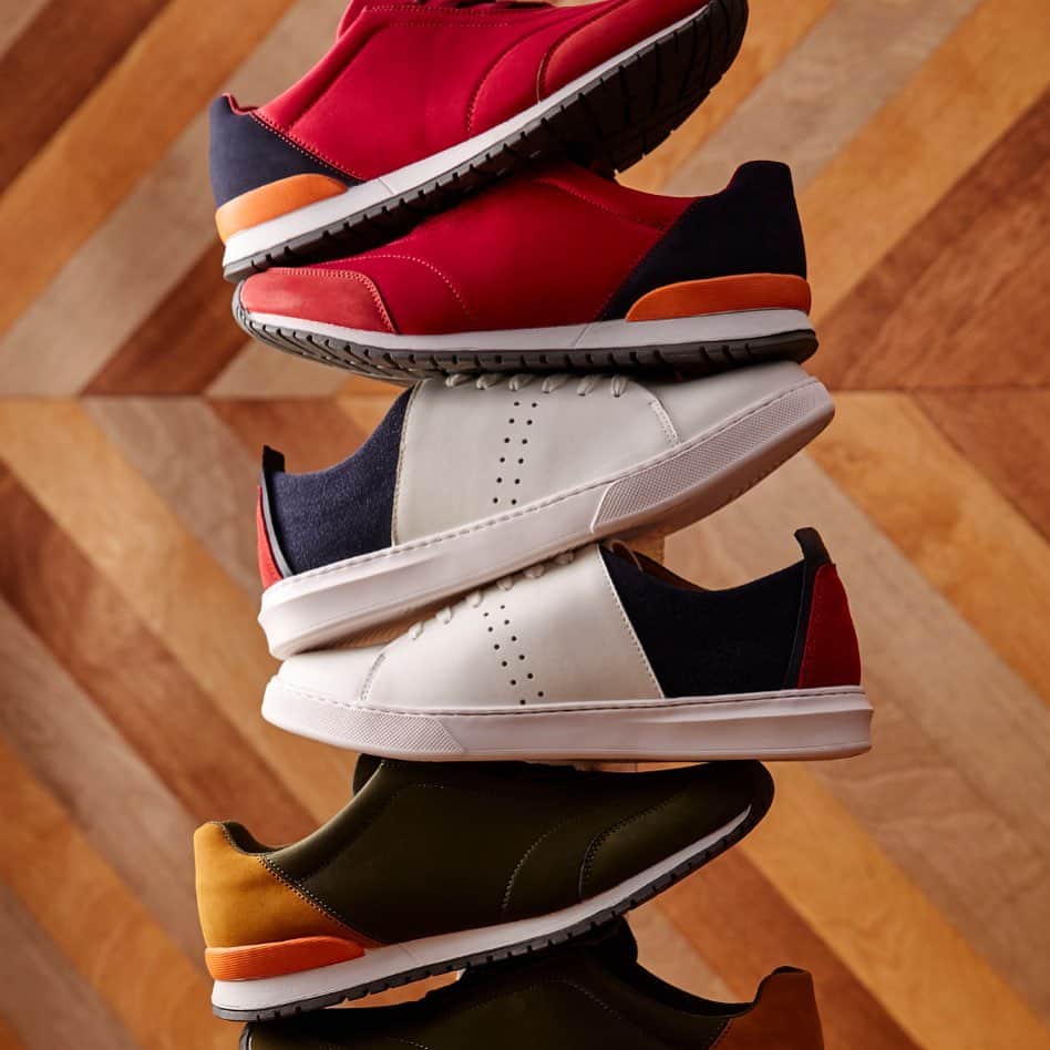 ペリーエリスのインスタグラム：「New season sneakers for the guy on the go. #LifeReadySince1976」