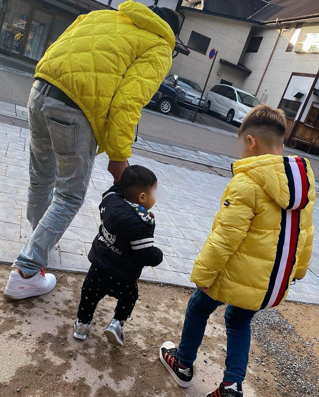 まいちゃんさんのインスタグラム写真 - (まいちゃんInstagram)「. family🙈👦🏼🧒🏻❣️ . . #家族の時間」1月20日 20時31分 - maisama_gram