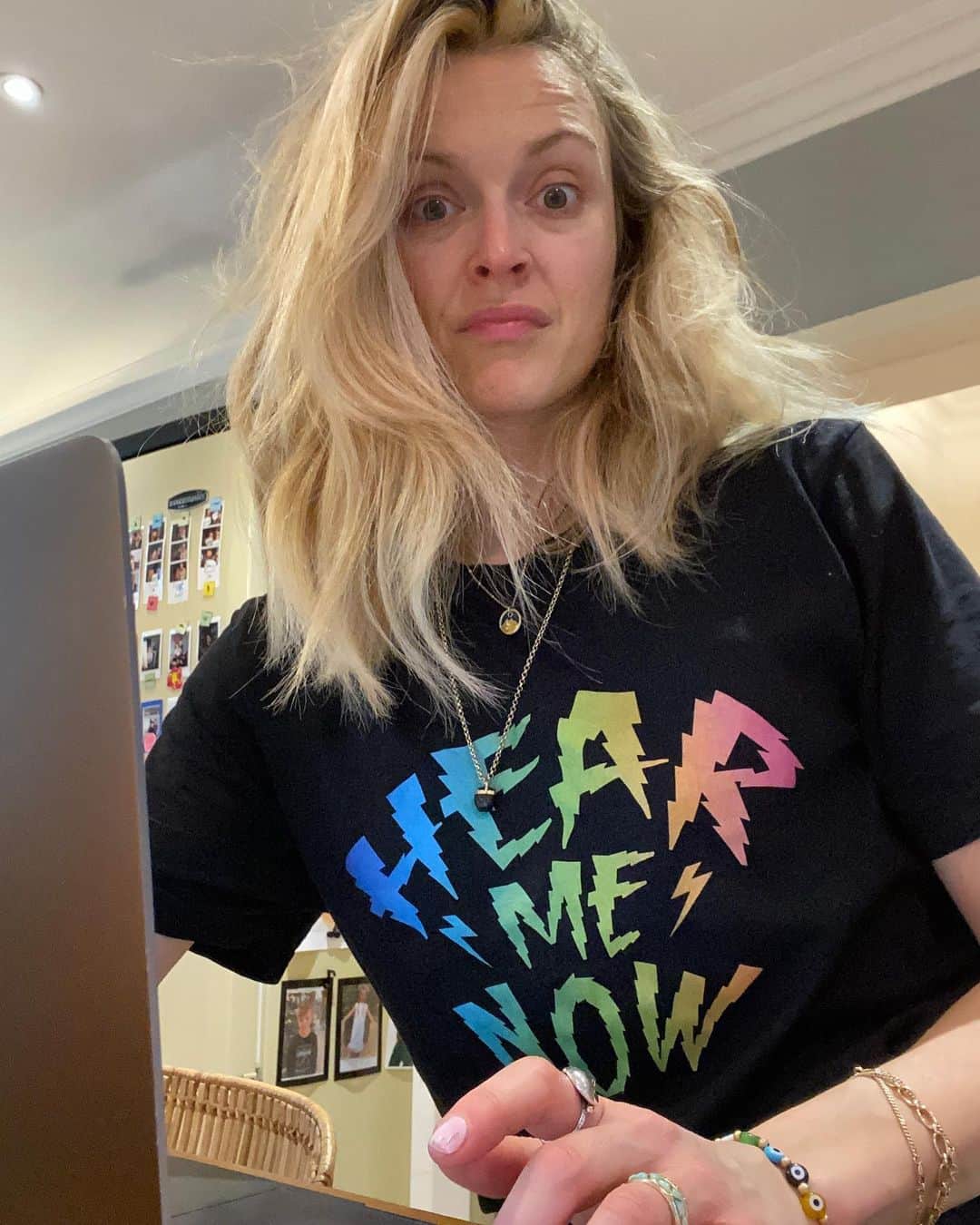 ファーン・コットンのインスタグラム：「Four seconds sleep and now attempting to do emails whilst the kids are doing home school. My eyes feel like small Bunsen burners and my brain is a tumble dryer of nonsense. But it’s all good. We’ve got this. We can do this. Positive vibes only. Also onto happier things. Happy 50 th to my mate Captain Barlow. A small montage if you will. A bloody wonderful bloke who is overflowing with talent, calm and good vibes. Have a good day Captain @officialgarybarlow 🎂 ps I will always consult photo number three when I’m tempted to cut a fringe and remember IT DOES NOT suit me.」