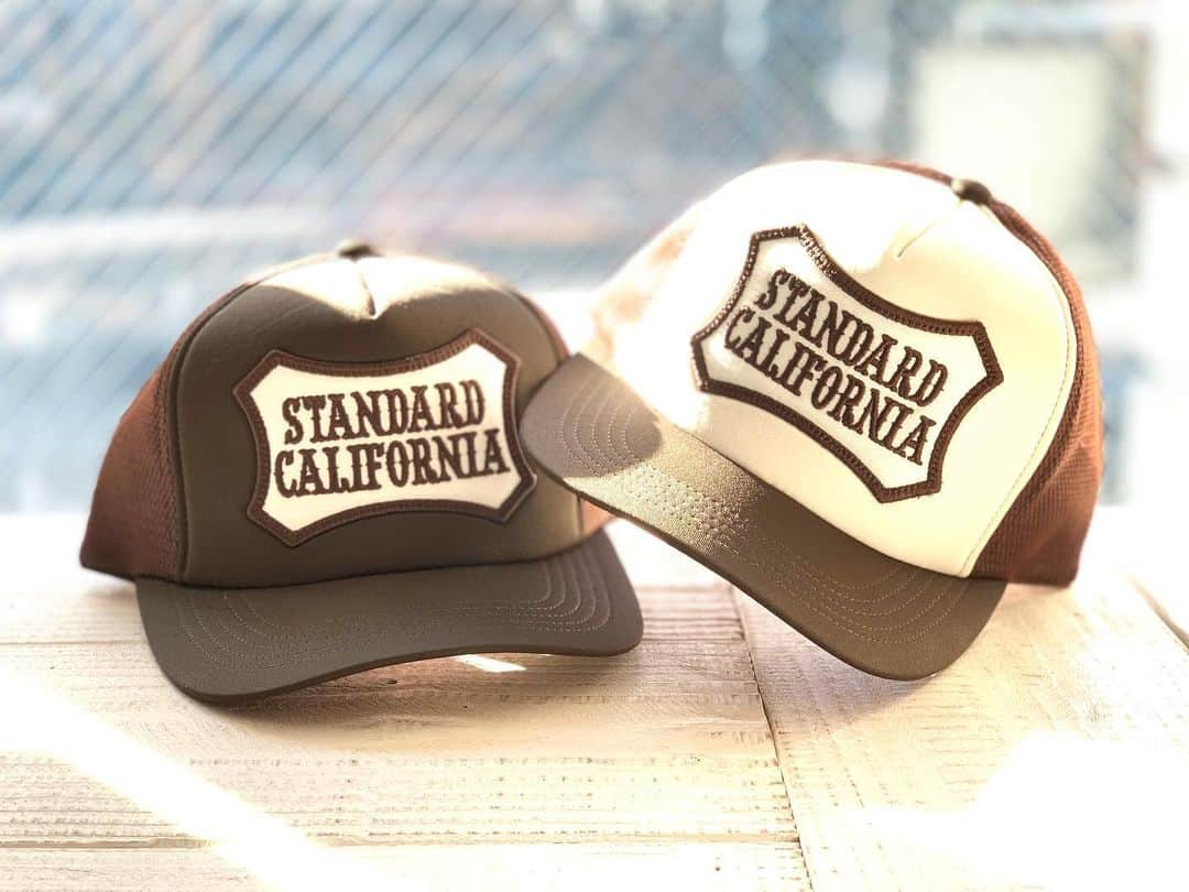 スタンダードカリフォルニアさんのインスタグラム写真 - (スタンダードカリフォルニアInstagram)「SD Logo Wappen Mesh Cap  #standardcalifornia  #スタンダードカリフォルニア #logocap #ロゴキャップ #cap #キャップ #fashion  #ファッション #internationalshipping  #overseasshipping」1月20日 19時40分 - standardcalifornia