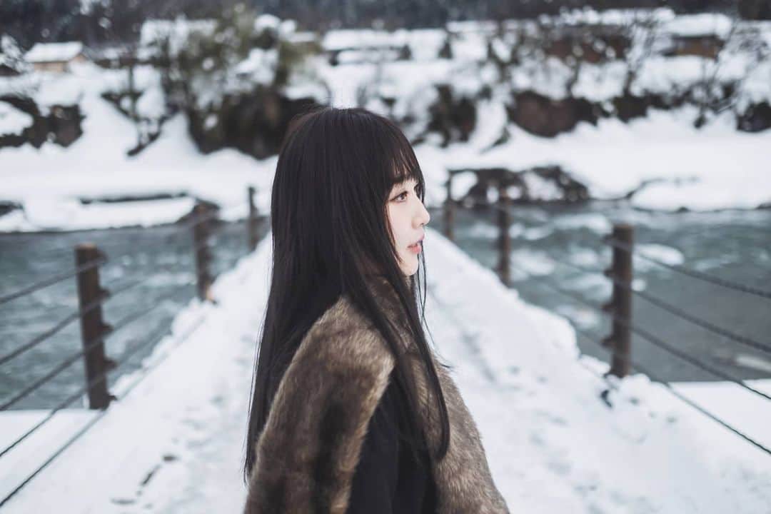 高橋伸哉のインスタグラム：「冬景 . . @miyumiyu612  . . #portraitphotography  #photography  #写真作家  #写真 #冬景色」