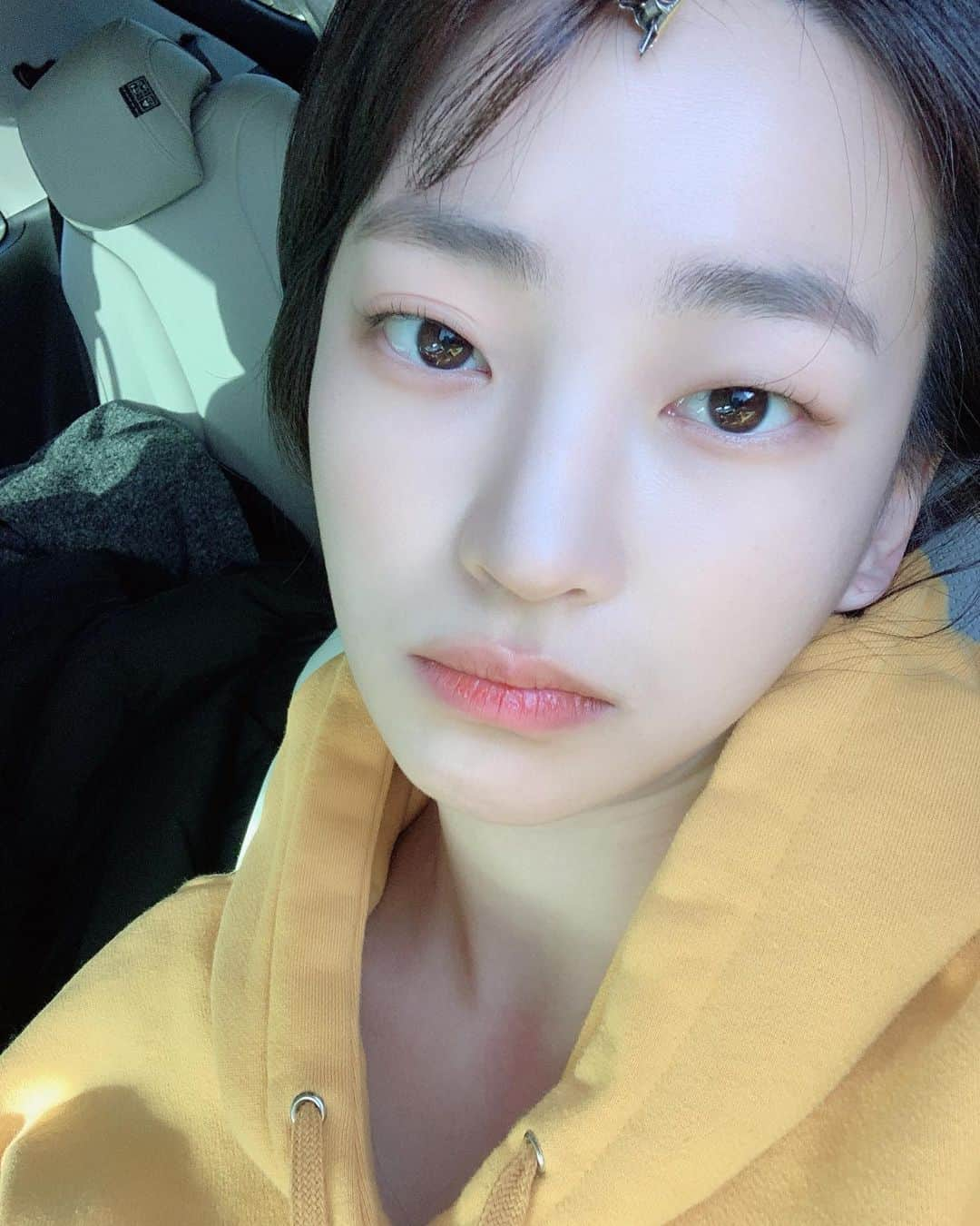 jiesuuさんのインスタグラム写真 - (jiesuuInstagram)「🚖 무슨촬영일까요」1月20日 19時50分 - jiesuu