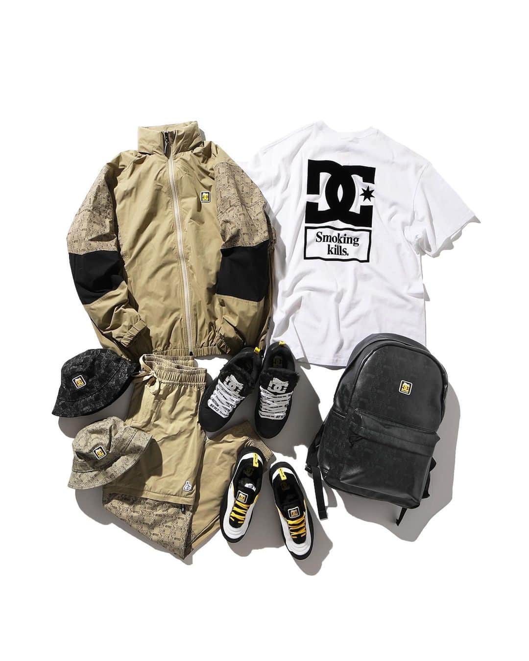 #FR2さんのインスタグラム写真 - (#FR2Instagram)「DC Shoes × #FR2 The COURT GRAFFIK and WILLIAMS SLIM sneakers will be on sale on Saturday January 23, along with other apparel items.There will be five items in total: a T-shirt with a limited collaboration logo, a matching jacket and pants set, a bucket hat with an all-over logo, and a backpack.The lineup has a great street design in classic DC style. *The sale time on @________gr8 ONLINE has changed from 10am to 9am.  DC Shoes × #FR2 “COURT GRAFFIK”“WILLIAMS SLIM”のスニーカー2型に加えアパレル商品も同時に1月23日(土)発売します。コラボレーション限定ロゴのTシャツに、セットアップでも着用できるジャケットとパンツ、総柄ロゴのバケットハット、BAGPACKの計5型のDCらしいストリート感溢れるラインナップです。 ※@________gr8 ONLINEでの発売時間が午前10時から午前9時に変更となっております。  DC Shoes × #FR2 除了「COURT GRAFFIK」與「WILLIAMS SLIM」這兩款運動鞋外我們還會在1月23日（六）同時推出服飾類商品。 而且也可以和合作活動限定商標的襯衫搭配著一起穿著商品類型包括夾克、褲裝、整面商標花紋的漁夫帽與背包等，總共有5種。商品內容滿溢著相當具DC風格的街頭感。 關於在※@________gr8 ONLINE的發售時間 目前已經從早上10點變更為早上9點。  DC Shoes × #FR2 “COURT GRAFFIK”“WILLIAMS SLIM” 2 款运动鞋和服饰商品同时将于 1 月 23 日（六）开始发售。有联名限定商标的 T 恤，和可与之搭配穿着的夹克衫与短裤、整体商标花纹的渔夫帽、背包共 5 款。产品系列充满 DC 的街头感风格。 ※@________gr8 线上发售的时间 从上午 10 点更改为上午 9 点。  #DCshoes#FR2#fxxkingrabbits#頭狂色情兎  #Smokingkills®︎#caution」1月20日 20時06分 - fxxkingrabbits
