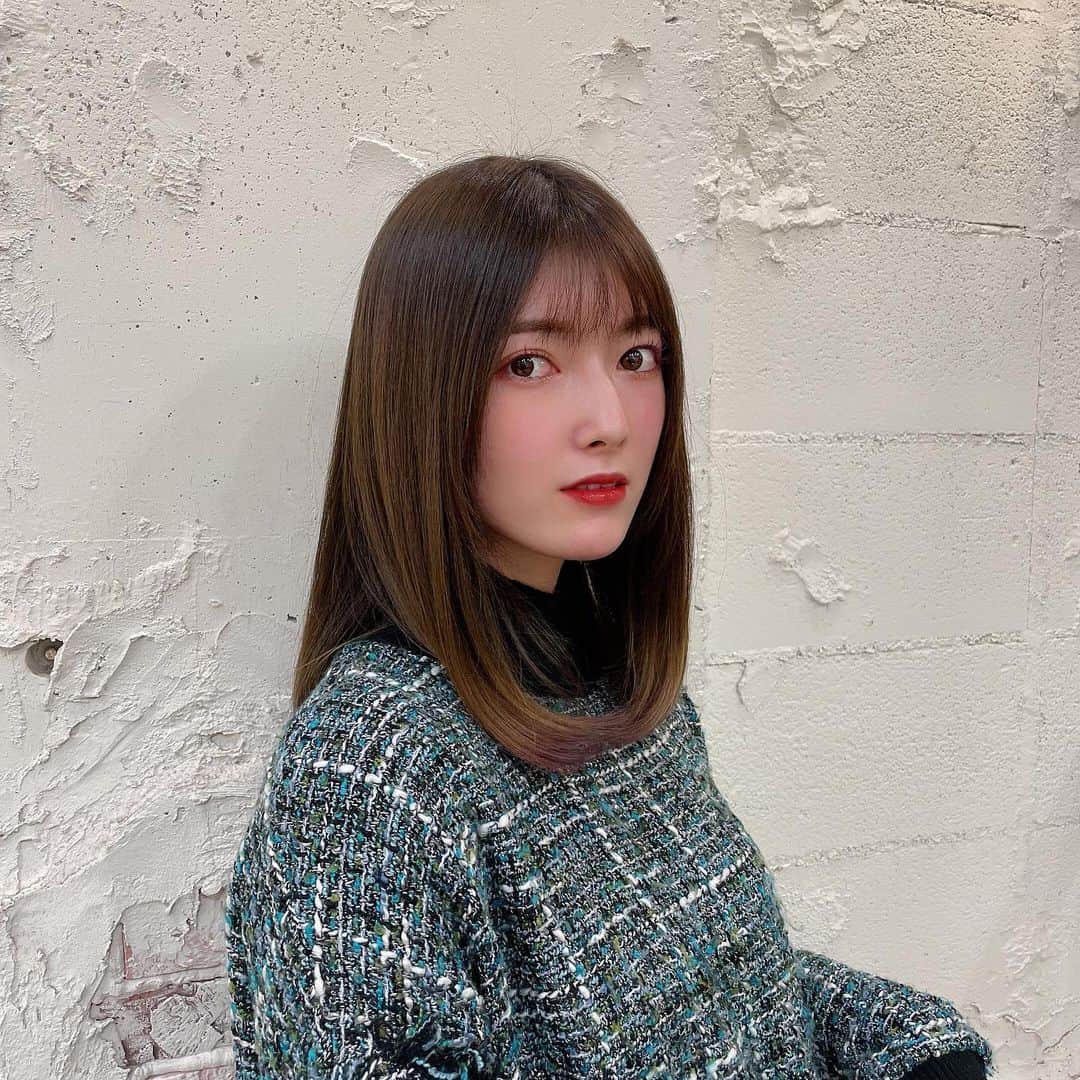 日下部美愛のインスタグラム：「lewinさんに‪‪❤︎‬ 久しぶりに中野さんにお会いできた〜！！ 趣味の話で盛り上がった〜楽しかった( ᵕᴗᵕ ) 髪質改善もしてもらってツルツルです◎ ありがとうございました！  #photo #japan #model #me #hair #fashion #fashionblogger #makeup  #followme #instagood #camera #instadaily #dailylook #한국 #맞팔 #사진 #데일리」