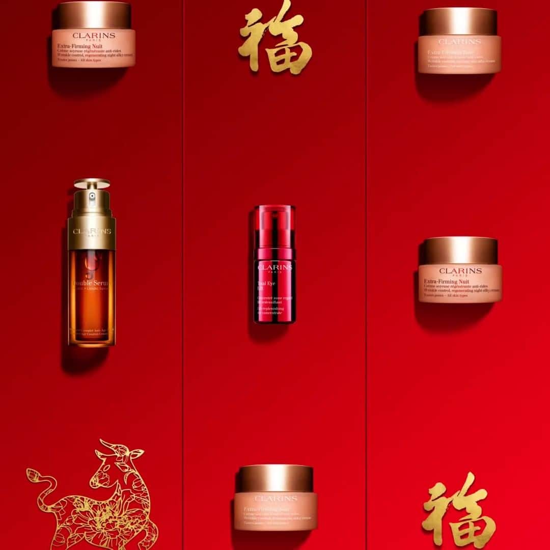 Clarins Canadaのインスタグラム：「Have a New Year filled with brilliant beauty thanks to the best anti-aging routine!✨⁣ _________⁣ Une nouvelle année étincelante de beauté grâce à la meilleure des routines anti-âge !✨⁣ .⁣ .⁣ .⁣ #Clarins #ItsAllAboutYou #ClarinsSkinCare #ChineseNewYear」