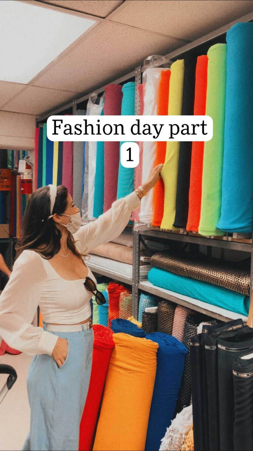 Alexandra M Rodriguezのインスタグラム：「FABRICPORN with @lavendermay✨  Know anyone in miami that can sow? Send me an email or message.   #newprojects #creative #design #fashion #project #fun #miami」