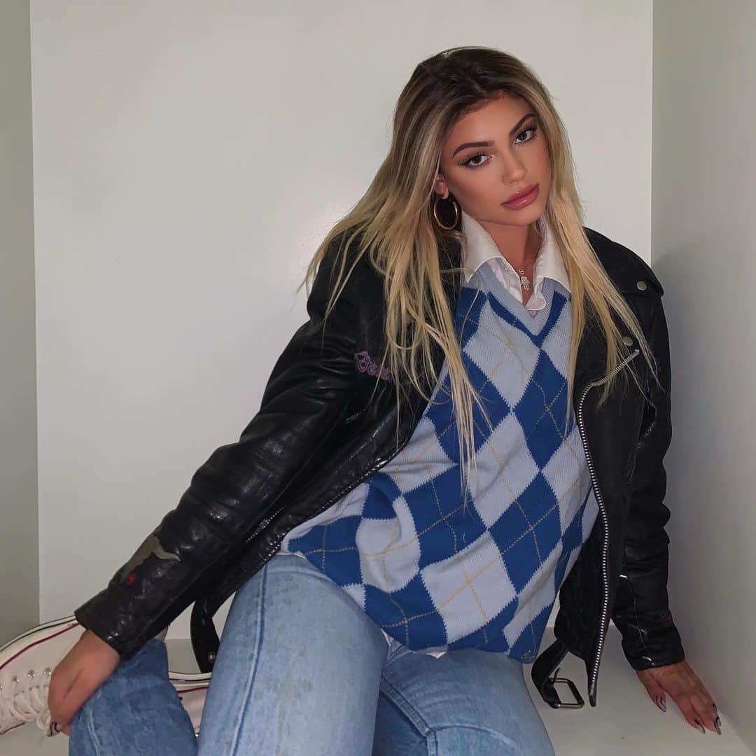 ケルシーのインスタグラム：「pain is temporary swag is forever」