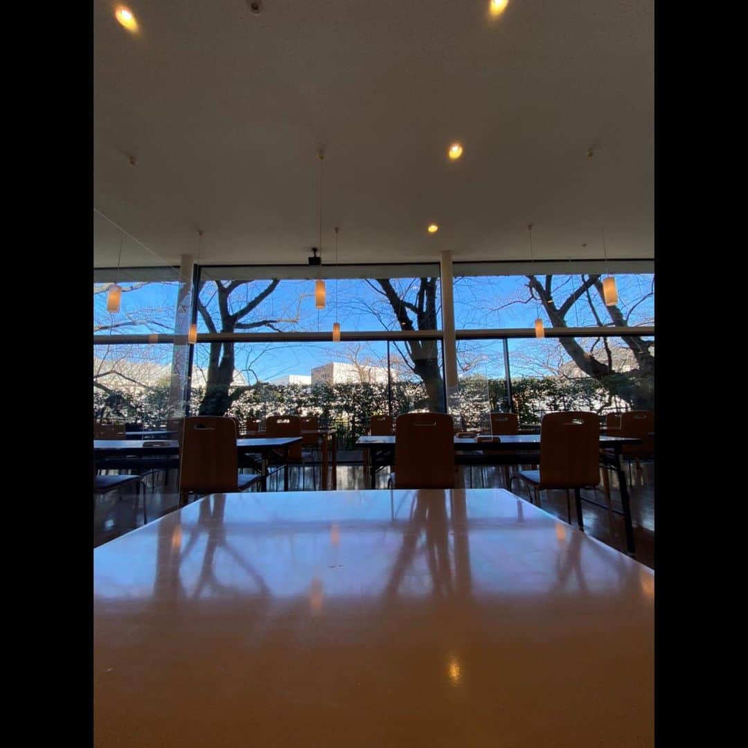 木村拓哉さんのインスタグラム写真 - (木村拓哉Instagram)「﻿ ﻿ 「今日は、クリームコロッケ‼︎﻿ 玄米に、やはり納豆❣️﻿ 外向きに統一されたスタジオの食堂。無言でただひたすらにいただきます‼︎」﻿ ﻿ STAYSAFE‼︎﻿ ﻿ 拓哉﻿ #木村拓哉#TakuyaKimura」1月20日 12時52分 - takuya.kimura_tak