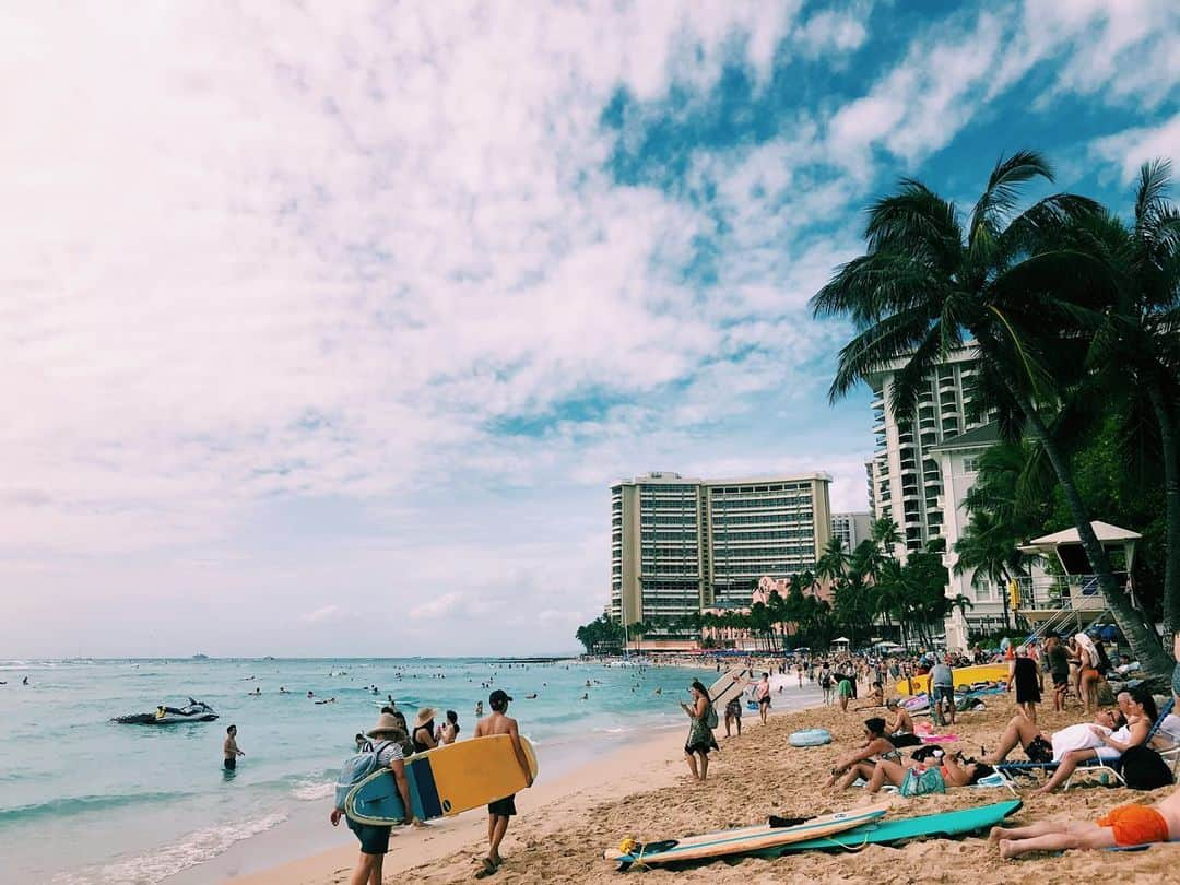 津田麻莉奈さんのインスタグラム写真 - (津田麻莉奈Instagram)「🌴🦩🌴🦩🌴🦩🌴  #2020年1月  −−−−−−−−−−−−−−−−−−−−−−−−−  #過去pic #january2020  #memoryphoto  #ハワイ旅行 #ハワイ #ワイキキ #hawaii  #waikiki  #oahu #oahuhawaii  #tripgram  #海#空 #旅行#海外旅行 #旅の思い出 #旅行したい #まりなる #津田麻莉奈」1月20日 13時01分 - tsudamarinal