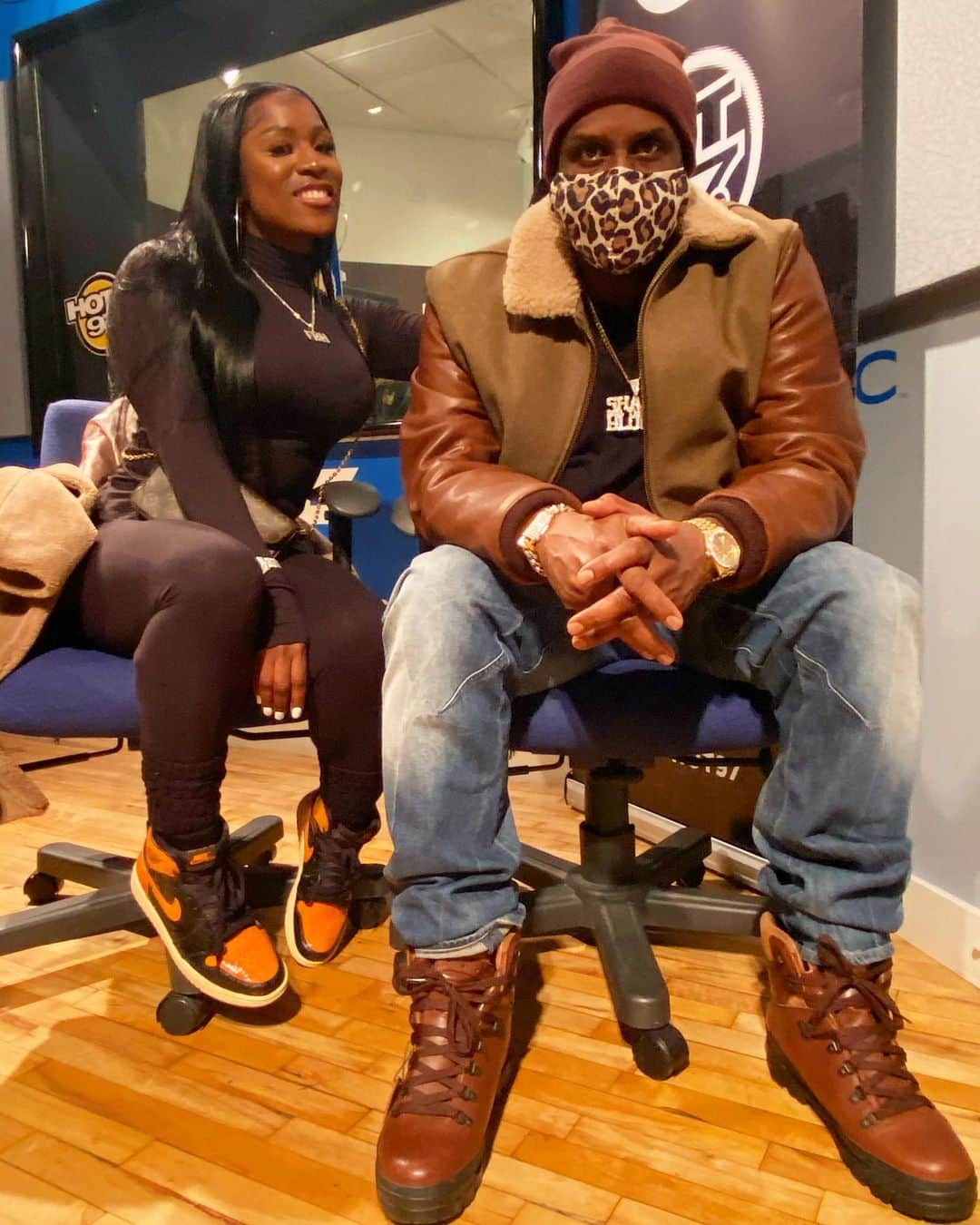 ファンクマスター・フレックスのインスタグラム：「@fakebitcheshero Rocky freestyle!!! Get Ready!!! @hot97 We not playing!!! @djcosmickev x @gillie_da_king x @wallo267 !!! WHO ELSE SHOULD I BRING TO FREESTYLE????」
