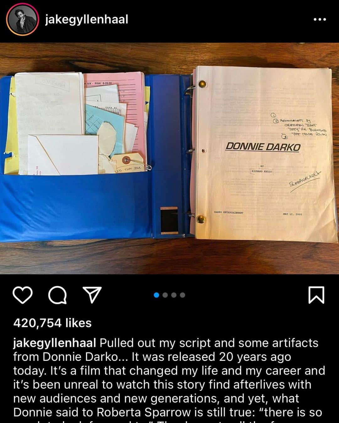 ジェリー・トレイナーのインスタグラム：「20 years ago I was fresh out of college and I got the opportunity to be on this incredible movie set. I was so green and weird, but I made Patrick Swayze laugh.」