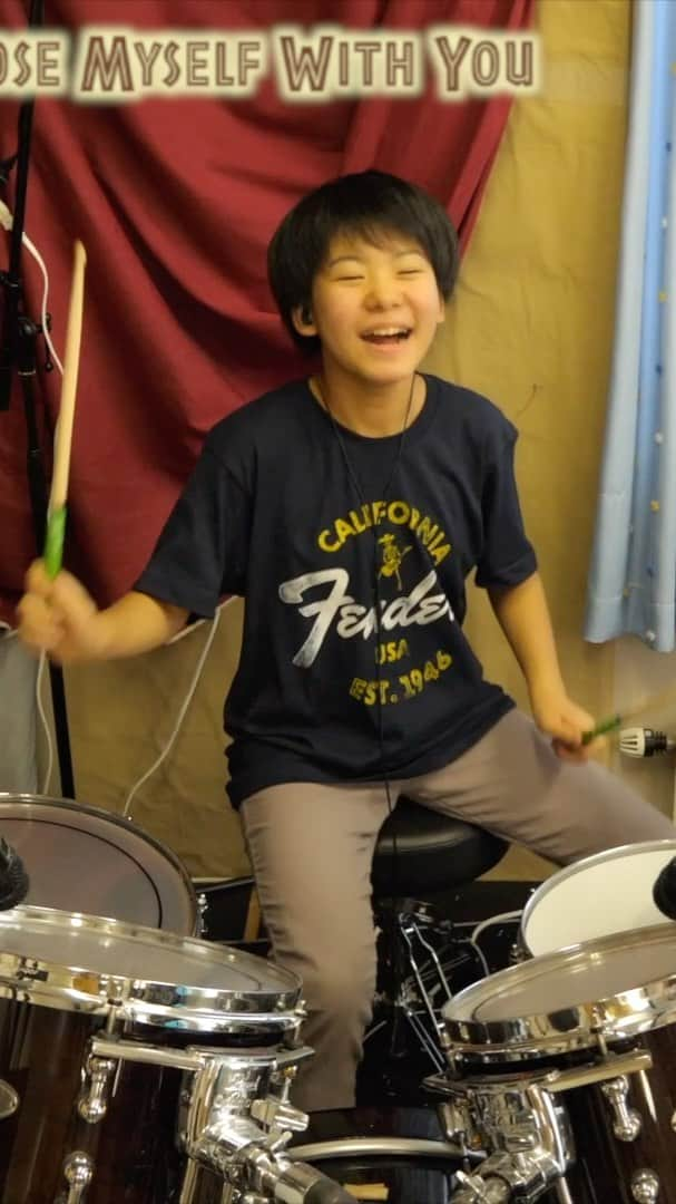 かねあいよよかのインスタグラム：「My name is Yoyoka. I'm a 11 year old drummer from Japan.﻿ I covered Beck, Bogert & Appice song again, as a tribute to Tim Bogert.﻿ R.I.P.﻿ ﻿ ※This video is a one-shot recording with no editing.﻿ ﻿ I admire Carmine Appice and I was so happy to see him in Los Angeles in January 2020❣️﻿ （Watch my YouTube）﻿ ﻿ I also covered 'Superstition'﻿ （Watch my YouTube）﻿ ​ ﻿  @jeffbeckofficial   @carmineappice  @fender @fender_jp @pearl_drums @pearl.drums.jp @vicfirth @zildjiancompany @zildjian_japan @drumeoofficial @drummerworld.official @modern_drummer @femaledrummers @gimmethebeatdoc @hitlikeagirlcontest @drumoffglobal @drumchannel @drum_magazine @cbcq @theellenshow   #beckbogertappice #jeffbeck #timbogert #carmineappice #yoyoka #yoyokasoma #よよか #叩いてみた #ドラムカバー #drumcover」