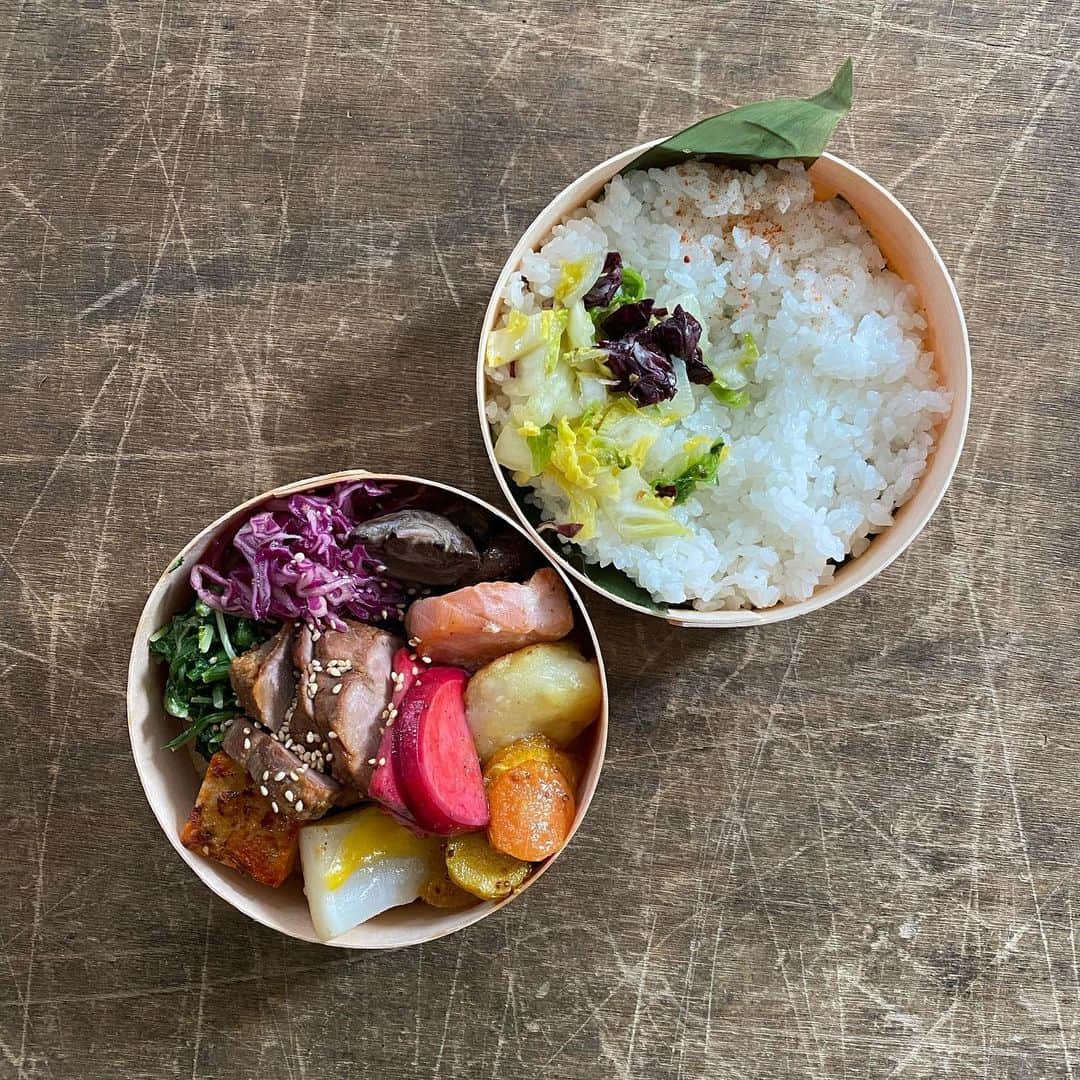 MOMOEのインスタグラム：「お弁当  2段でご用意 本日もありがとうございました♡  #diary #organic #bento #momoe  #momoegohan」