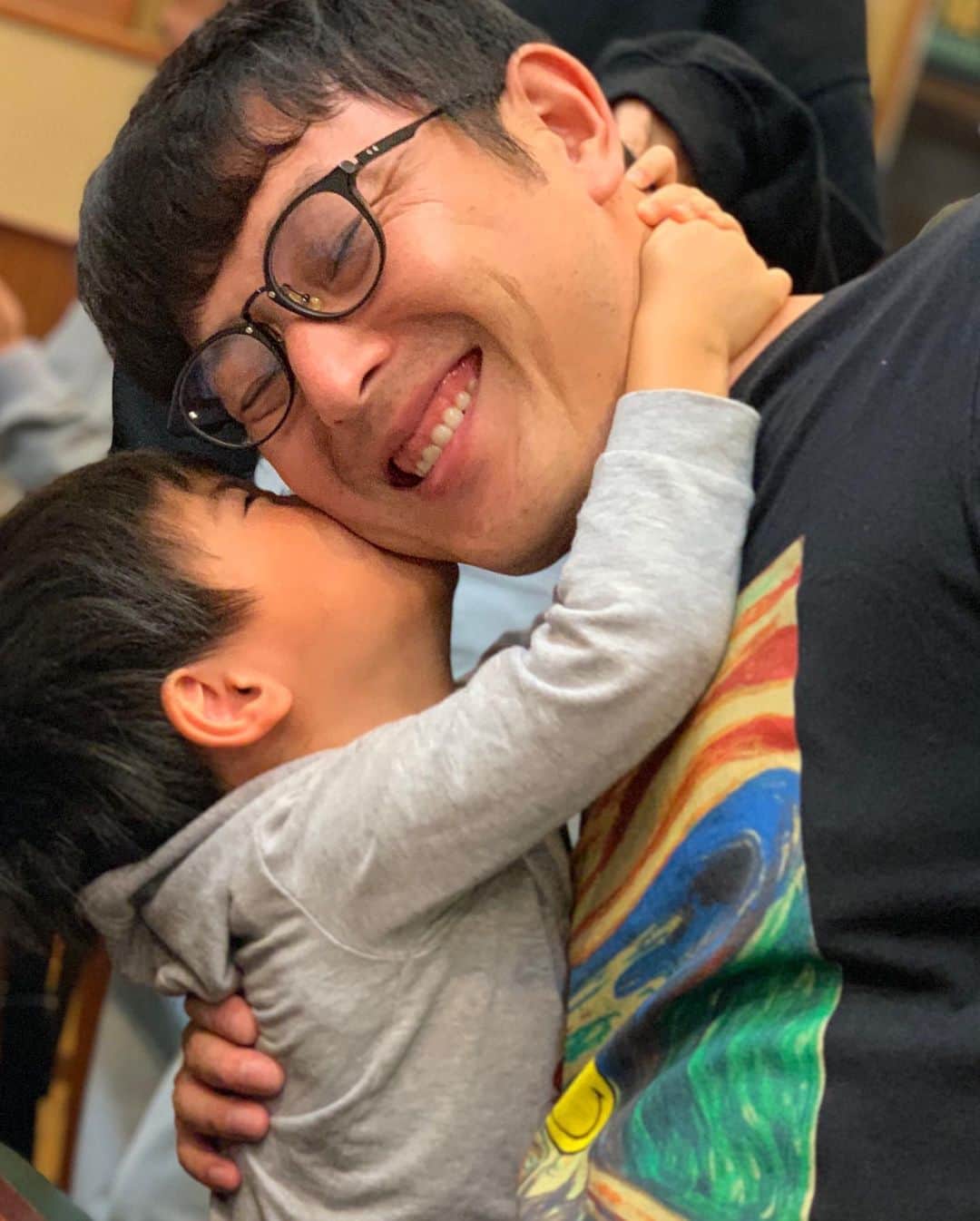 岩隈久志のインスタグラム：「このような状況なので、可愛い甥っ子達や姪っ子達に全く会えず、昔に撮った懐かしい写真ばかり家族で眺めています！﻿ どんどん大きくなるので、早く会いたいです^_^  I miss my nephews and nieces!」