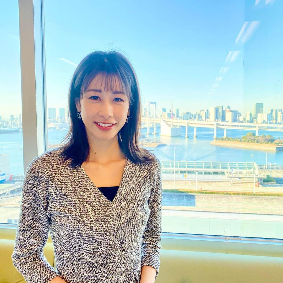 フジテレビ「プライムニュース イブニング」さんのインスタグラム写真 - (フジテレビ「プライムニュース イブニング」Instagram)「イット！放送中です   ●注目の #ワクチン 接種最前線 ●赤ちゃん虐待死　上半身は骨折 ●芸能人も被害続出… #フィッシング詐欺 ●厳しい寒さの家族感染防止は「 #二段階換気 」 ●「絶対合格したい」 #慶応ブランド 魅力調査   きょうは #二十四節気 の #大寒 体調を崩さないようあたたかくしてお過ごしください   #きょうを大切に #イット #加藤綾子 @ayako_kato.official #榎並大二郎 @enami_daijiro #木村拓也 @takuya.kimura0801   #住田裕子  #ガチャピン⠀ #三井良浩   #佐々木恭子 #佐久間みなみ   #フジテレビ #アナウンサー 公式HP：https://www.fujitv.co.jp/livenews_it/ FNNプライムオンライン：https://www.fnn.jp/」1月20日 15時49分 - livenews_it