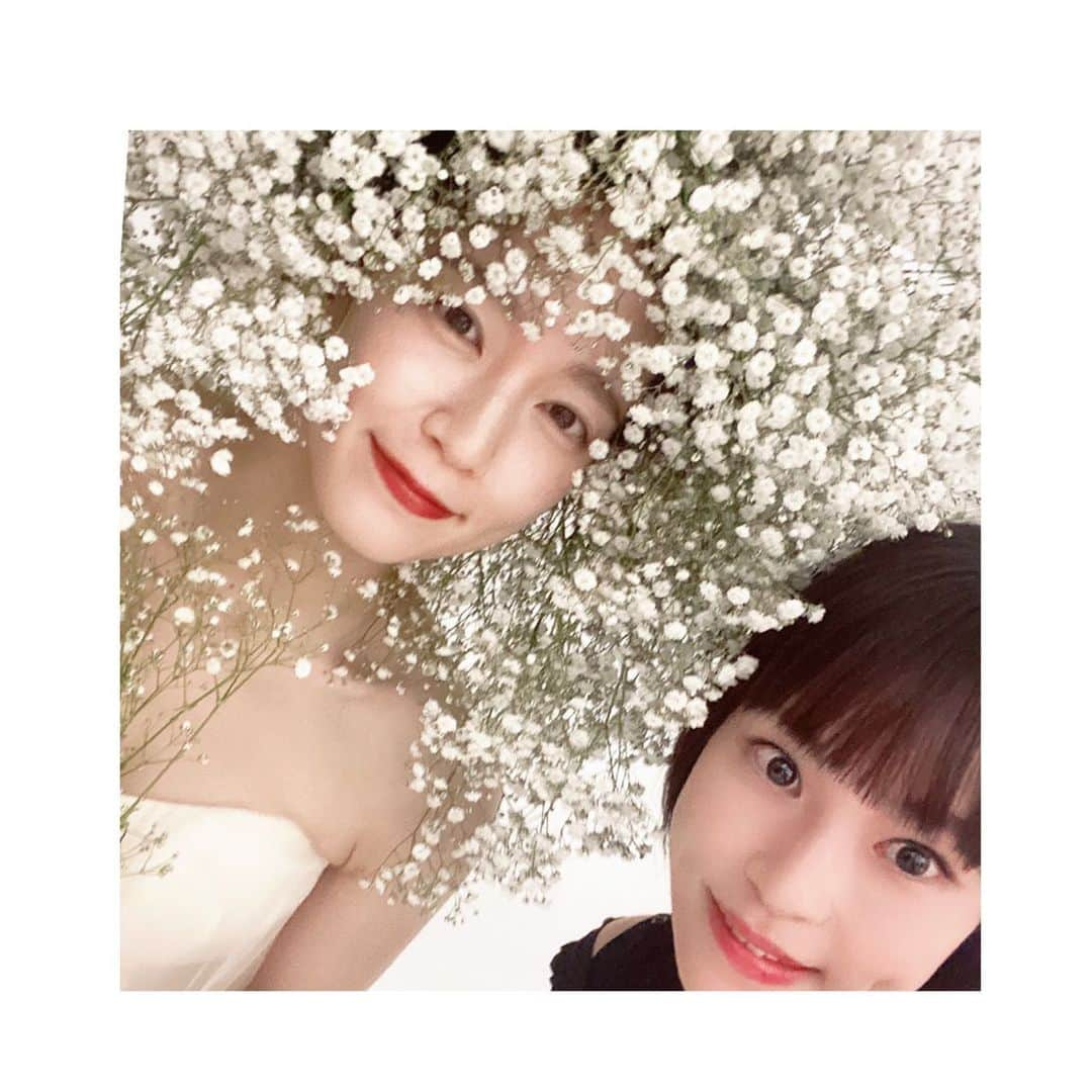 吉岡里帆さんのインスタグラム写真 - (吉岡里帆Instagram)「祝。  写真集が4刷目の重版が決定しました！ 手にとって下さった方々、ありがとうございます。 嬉しかったです。  @asami_kiyokawa  @ainomasaki  @nobusawahitoshi  @sampeism  #里帆採取byasamikiyokawa」1月20日 15時49分 - riho_yoshioka