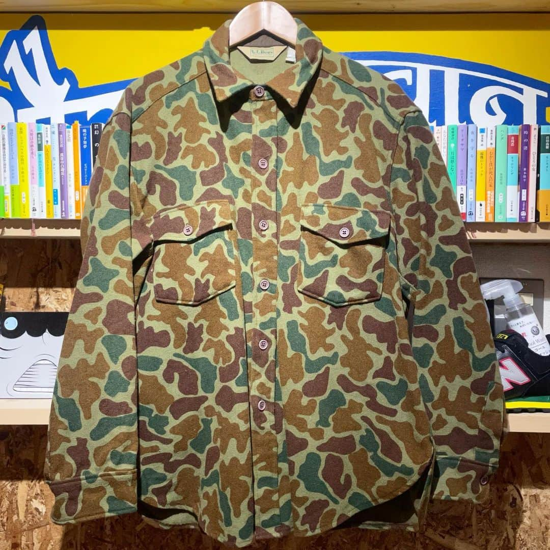 Dickies_projpのインスタグラム：「-USED- LL BEAN CAMO WOOL SHIRTS  本日のオススメはLL beanのウールシャツです♫  アノ頃満載なオールドLLビーンだからこその風合いがウール生地によって引き立ちまくりです！そしてカモ柄も流石はLLビーン！ってな感じなたまらない逸品です♫  着丈75cm 身幅65cm 袖丈57cm (表記サイズ/メンズXL)  本日1/20(水)17時〜20時での営業ですので宜しくお願いします。  今週から都のなんとか条例のアレでアレな感じにあれして17時〜20時な営業になりますので宜しくお願いします。  ↓店舗情報↓  Select&Vintage shop 渋谷生業  渋谷区神南1-11-5 304 03-6427-8751  通常営業日時/火、水、木の17時〜20時  上記日時以外での来店は、予約制での受付けとなりますのでDMにてアポイントお願いします。  #渋谷生業 #ナリワイやーて〼 #古着屋 #vintageshop #渋谷 #原宿 #神南 #古着  #LLBEAN」