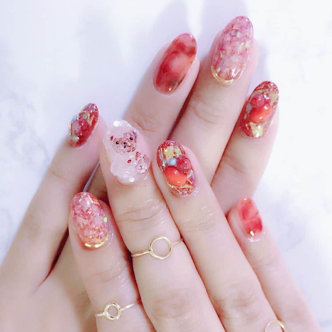 なかやまちえこさんのインスタグラム写真 - (なかやまちえこInstagram)「お気に入りの個性派ネイル⠀ ⠀ #nail #nails #nailart #ネイル #美甲 #ネイルアート  #japanesenailart #manucure #japanesenails #manicurist #gelnails #أظافر #네일아트 #미용 #vẽmóng #ngườiđẹp  #เพ้นท์เล็บ #искусствоногтя #artedeuñas #เพ้นท์เล็บเจล #ジェルネイルデザイン #ネイルデザイン #senikuku #nagelkunst #個性派ネイル」1月20日 17時24分 - chiekonakayama