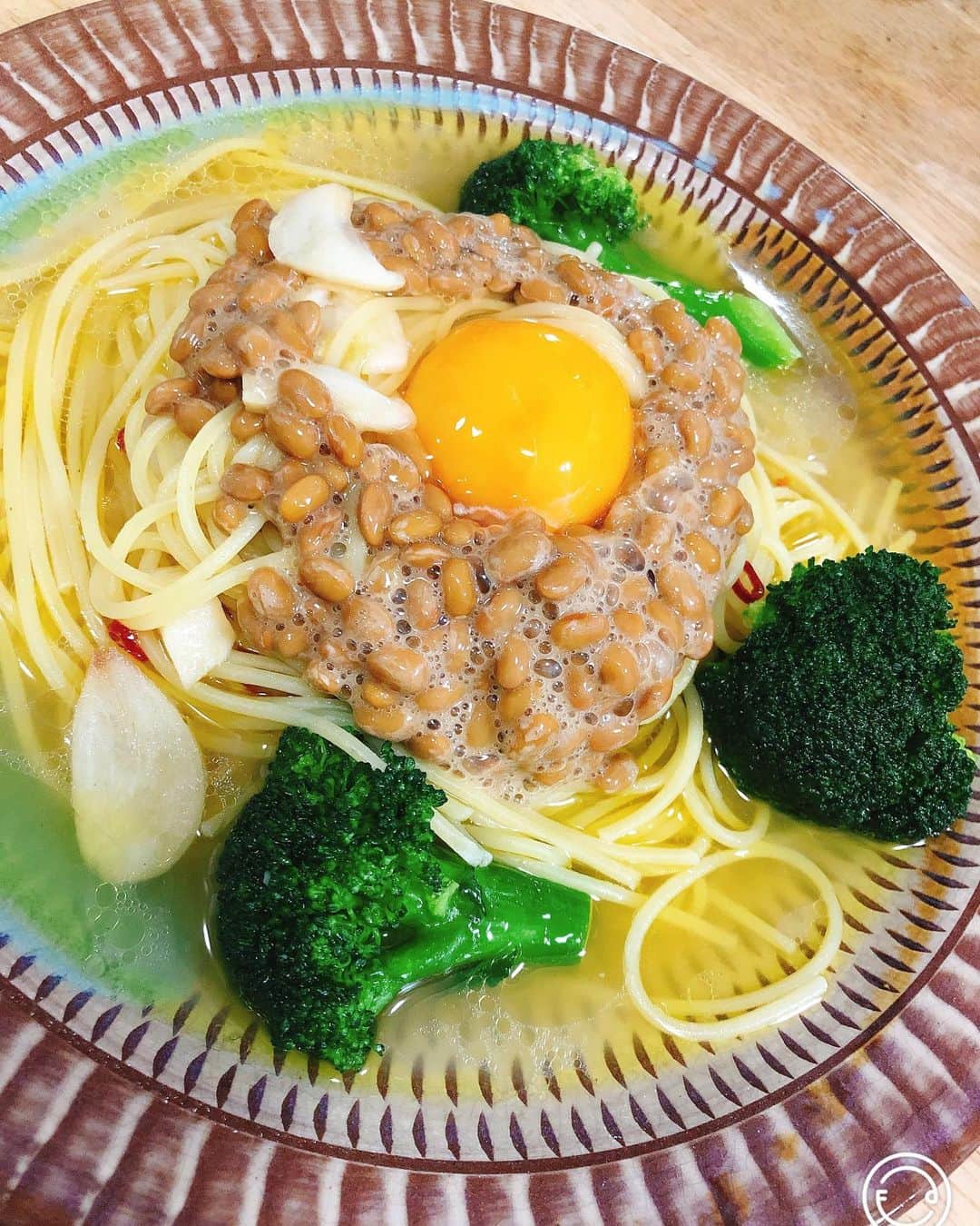 西尾夕紀さんのインスタグラム写真 - (西尾夕紀Instagram)「私の得意料理❣️ 納豆パスタ🍝たまごトッピング旨し💗 #パスタ #納豆パスタ #麺類好き #ブロッコリー🥦」1月20日 17時31分 - yuki_nishio_