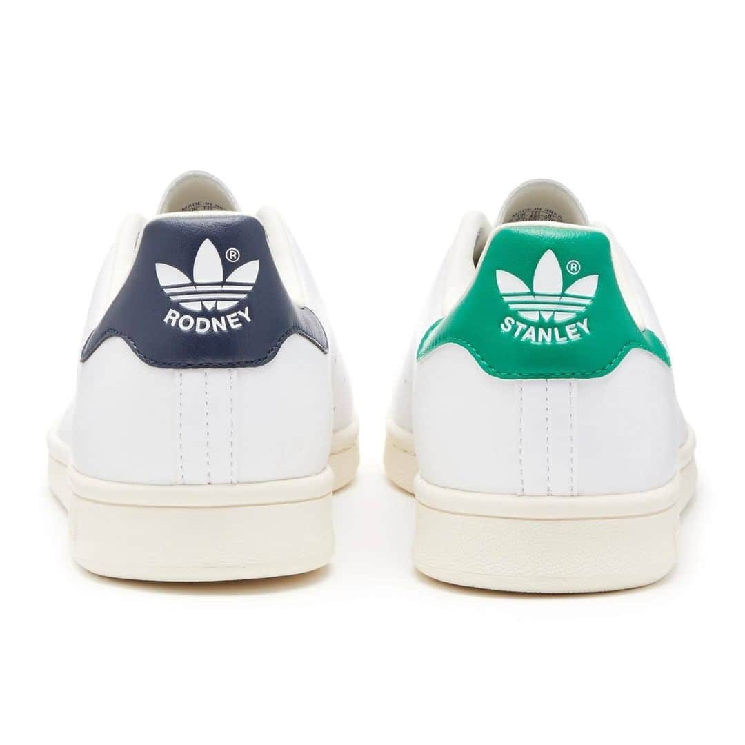 ABC-MART Grand Stageさんのインスタグラム写真 - (ABC-MART Grand StageInstagram)「【NEW🙌】 adidas FY1794 STAN SMITH ￥14,000+tax  伝説のテニスプレーヤー、ロッド・レーバーとスタン・スミスにオマージュを捧げたデザイン。片方のシュータンにロッド・レーバー（ロドニー）を、もう片方にお馴染みのスタン・スミス（スタンレー）の顔をそれぞれあしらっている限定モデル。  #abcmart #abcマート #abcgs #adidas #アディダス #adidasoriginals #stansmith #スタンスミス #rodlaver #ロッドレーバー #kicks #sneakerhead #sneakers #sneakeraddict #tokyo #japan #kickstagram #👟」1月20日 18時00分 - abcmart_grandstage