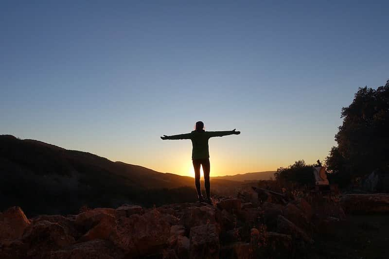 ニナ・カプレツさんのインスタグラム写真 - (ニナ・カプレツInstagram)「Sharing the folie for life, passion for climbing and big love for nature with my dear friend @marc.lemenestrel and his brother Antoine in southern France. Good times! 👌👌 #lovelife #outerpeace @arcteryx @petzl_official @scarpaspa」1月20日 18時02分 - ninacaprez