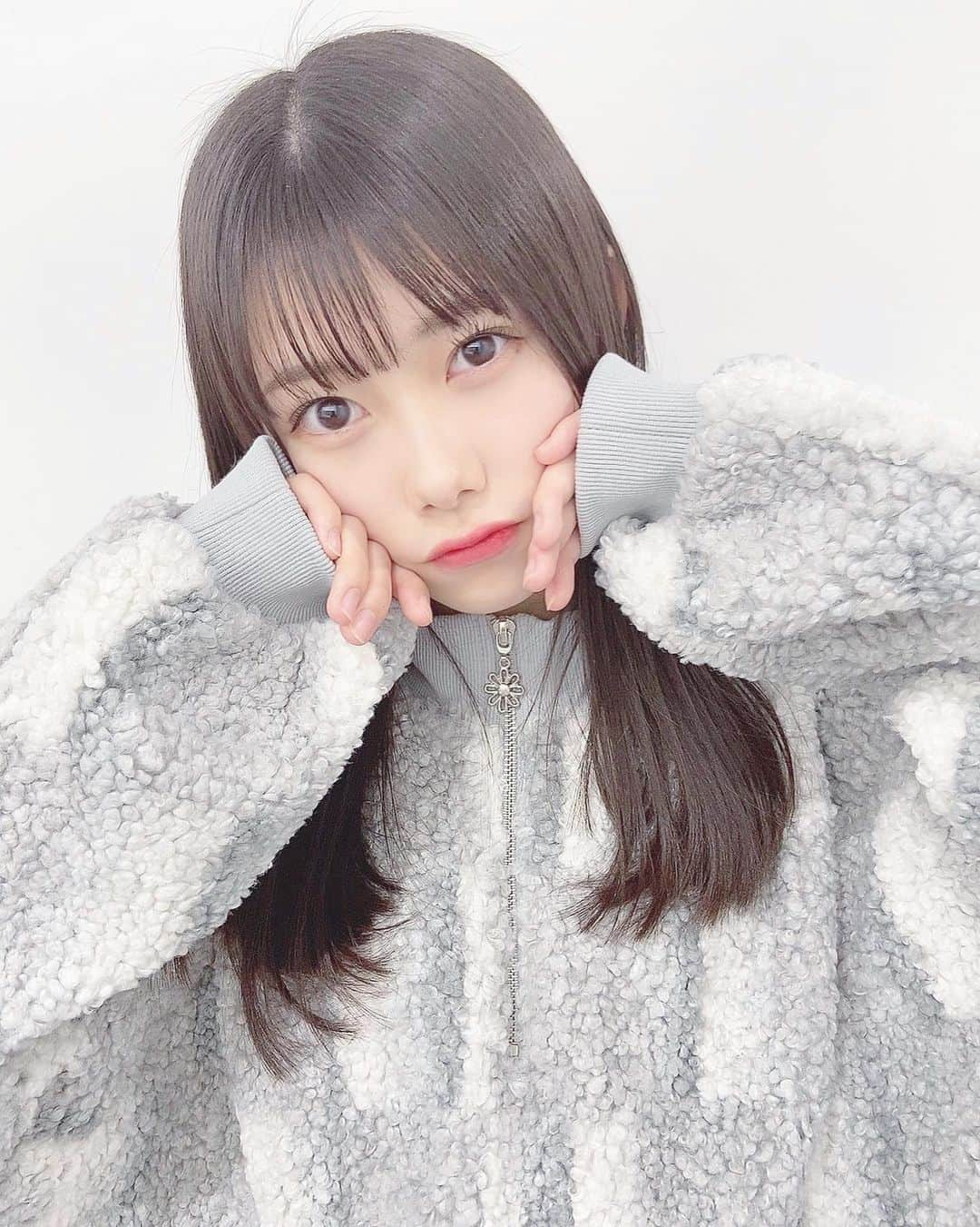 千葉恵里さんのインスタグラム写真 - (千葉恵里Instagram)「🌨♡﻿ ﻿ ﻿ ﻿ ﻿ ﻿ ﻿ もこもこ☁️﻿ ﻿ ﻿ ﻿ ﻿ ﻿ ﻿ ♪♪」1月20日 18時38分 - eriierii_1027