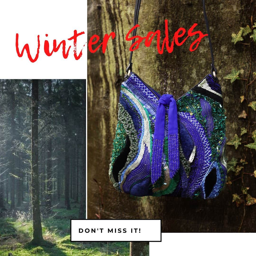 ジャマンピュエッシュのインスタグラム：「Discover the most beautiful collection of this winter inspired by magic and mystery available now on sales up to 50% off.」