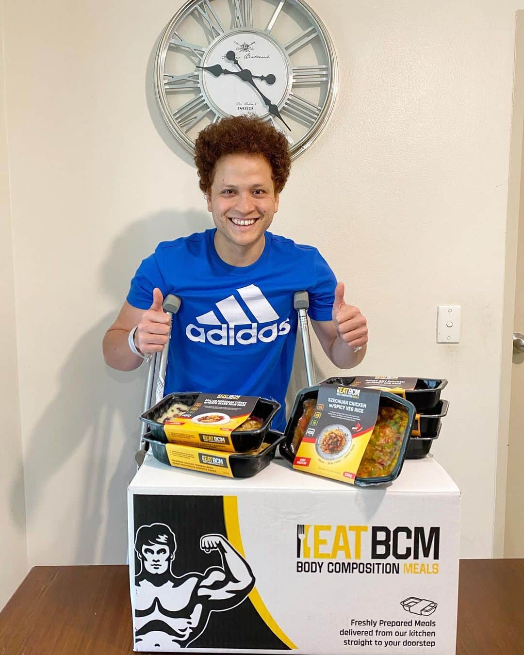 のインスタグラム：「The time is now 💪 @eatbcm helping me keep in shape with fresh and healthy meals during my recovery. If you’d like to try these mouth-watering meals, here’s $30 off your first order with code: eatbcm30-Amini 🤤 #eatbcm」