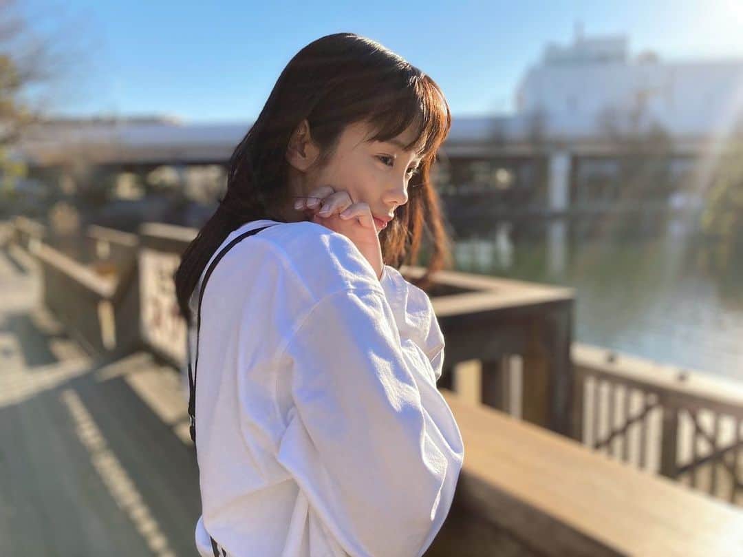 中山来未のインスタグラム：「日光浴は身体にも心にも良いのです🙆‍♀️💘🤳📷 #日光浴 #sun 🌞」