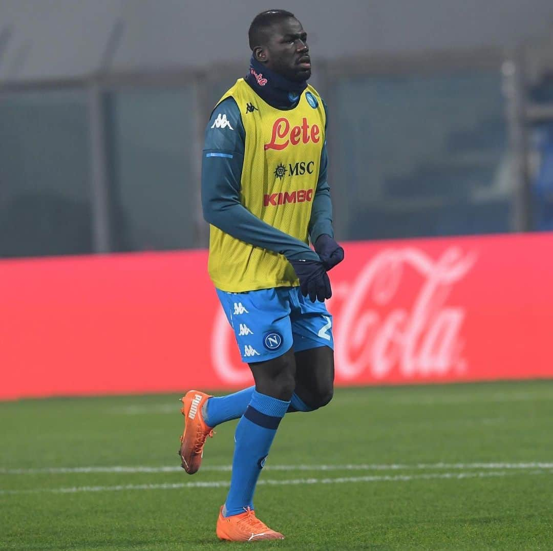 SSCナポリさんのインスタグラム写真 - (SSCナポリInstagram)「🏃‍♂️ I ragazzi sono in campo per il riscaldamento! 🔥  🏆 #JuveNapoli #PS5Supercup  💙 #ForzaNapoliSempre」1月21日 4時33分 - officialsscnapoli