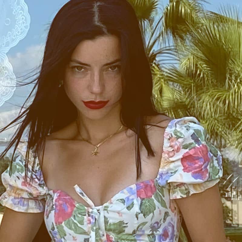 Merve Boluğurのインスタグラム：「#yaz❤️」