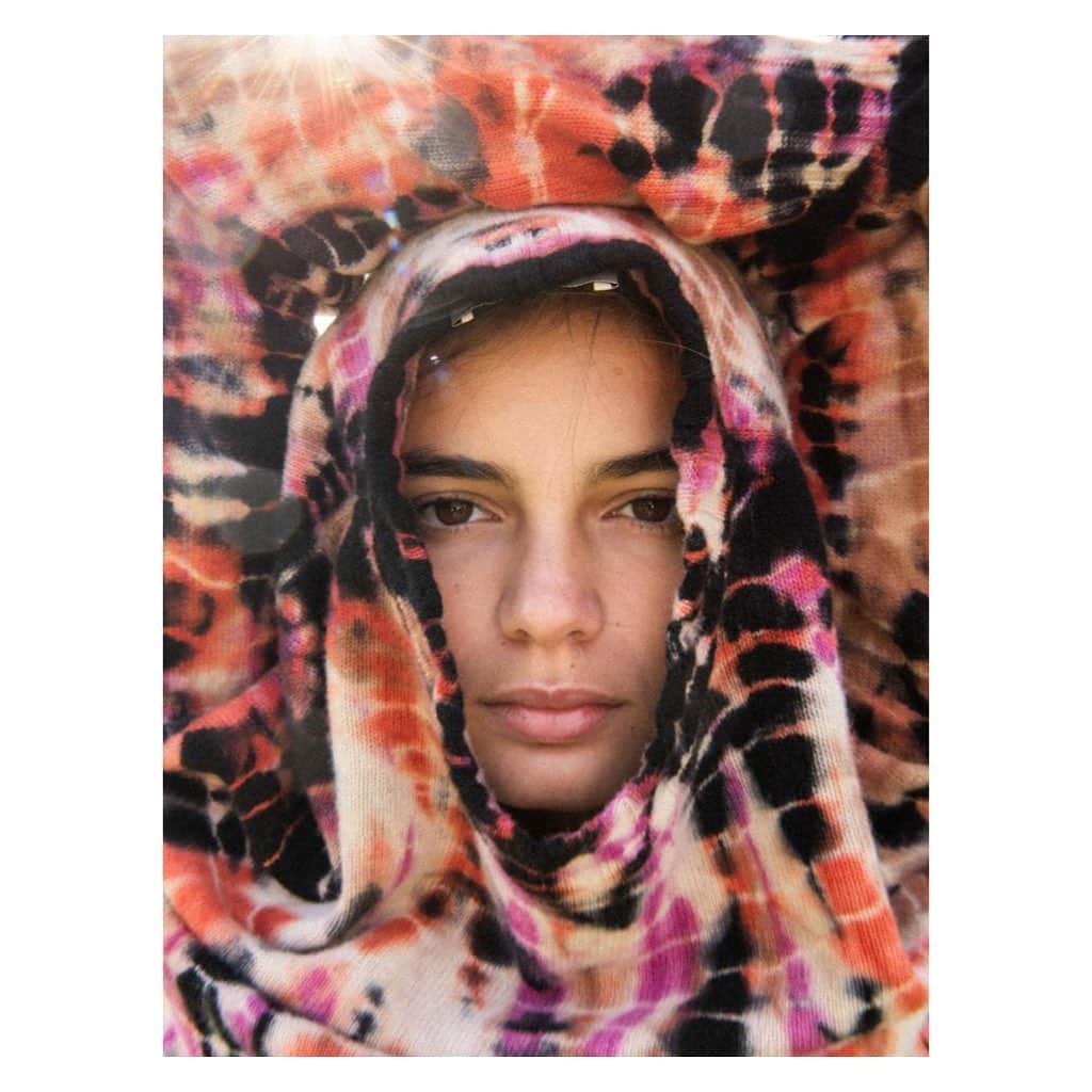 のインスタグラム：「Malou 💗🖤❤️🧡🤍 Captured by  @caspermatthijsvanderlinden -  @bessvannoord .Wrapped in the handmade tie Dye Sunny Jumper coming soon #SS21 #springmood #happycolors」