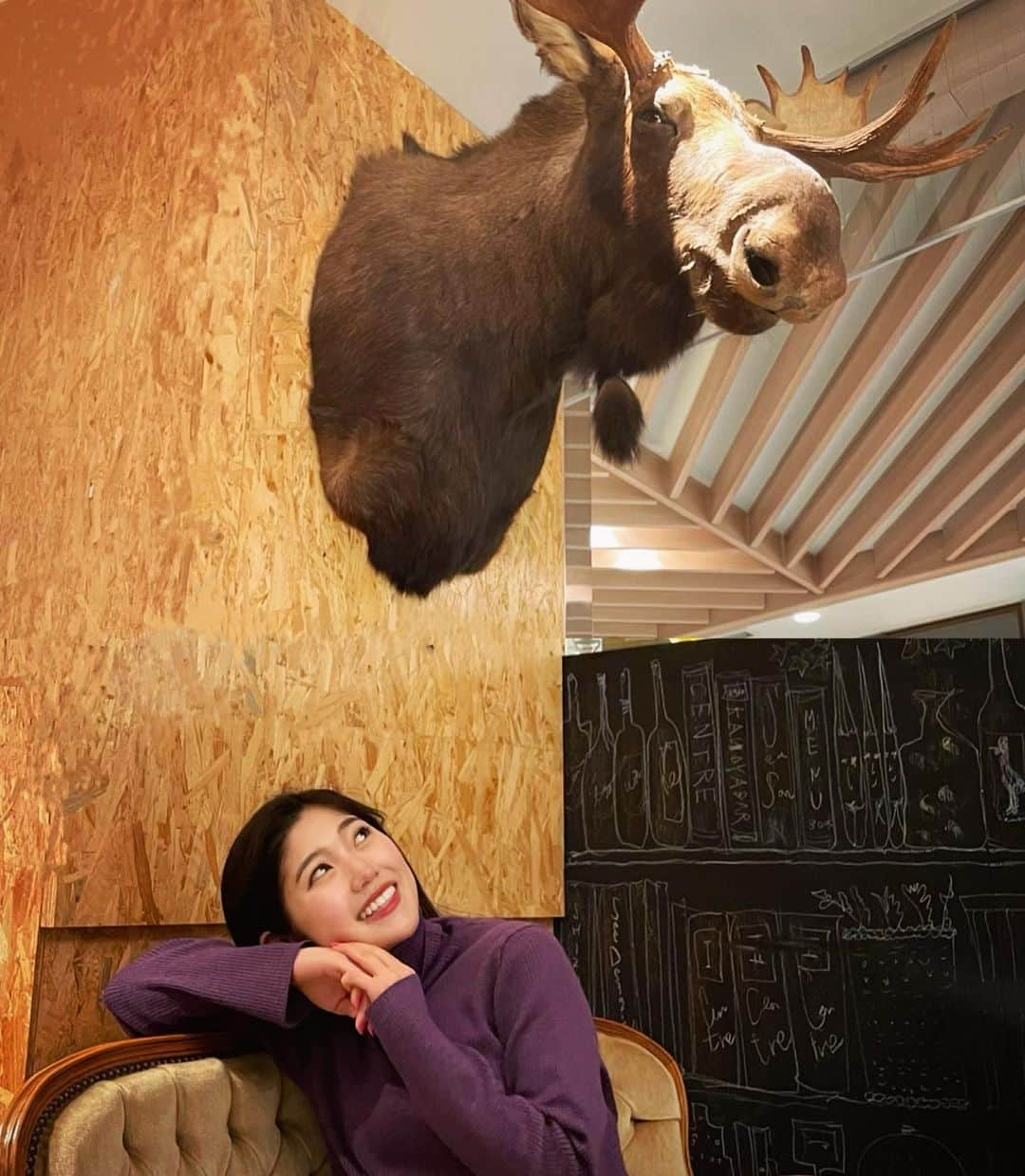 高橋幸さんのインスタグラム写真 - (高橋幸Instagram)「しゃべりかけてくれないかなあ🦌💜 #tb #elk #wednesdayhumor #ディズニーにいそう」1月20日 20時50分 - sachitakahashi8