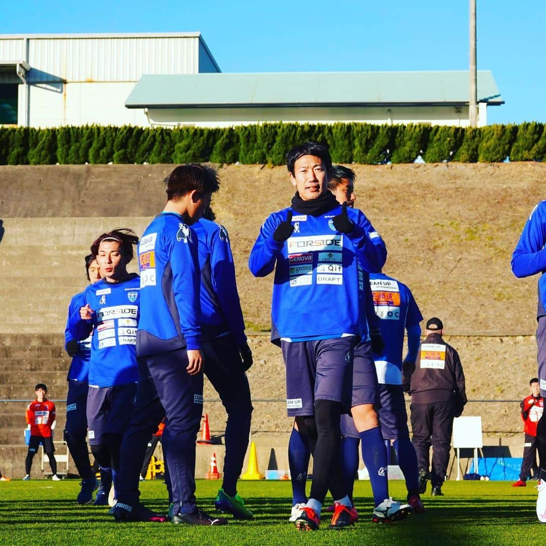 渡邉千真のインスタグラム：「. 和歌山キャンプスタート⚽️ . 良いトレーニングしてコンディション上げていきます💪 . #2021始動 #和歌山キャンプ #yokohamafc  #横浜fc  #渡邉千真  #kazumawatanabe」