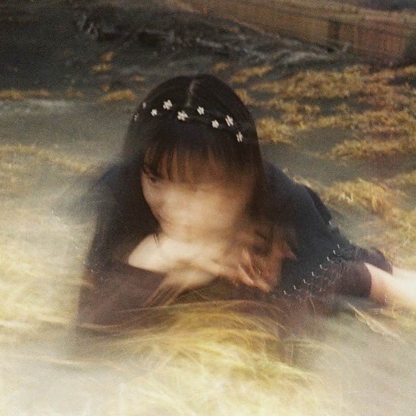 shihori.kathleenのインスタグラム：「. ぼくの わたしの最近の〝ニヒヒ〟なこと  または〝褒められたコト〟教えて🐐🌸🌸🌸🌛  ( _____________)」