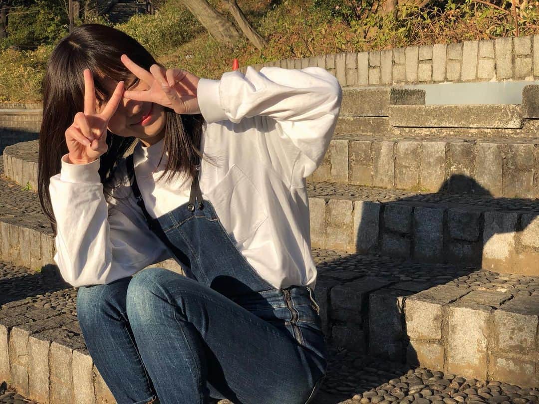 中山来未のインスタグラム：「✌︎ ✌︎ ✌︎」